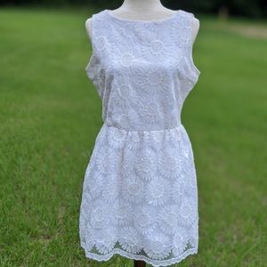 Jun & Ivy summery white short sleeve dress med
